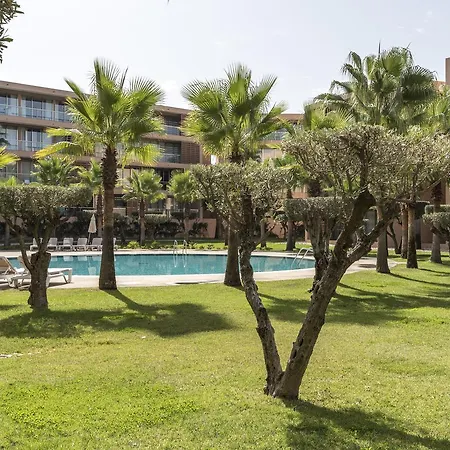 Ocean's Nest - Walking Distance To Apartment *