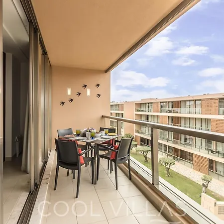 Ocean's Nest - Walking Distance To