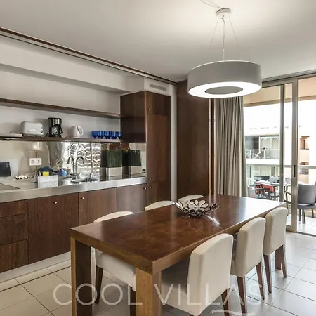 Ocean's Nest - Walking Distance To